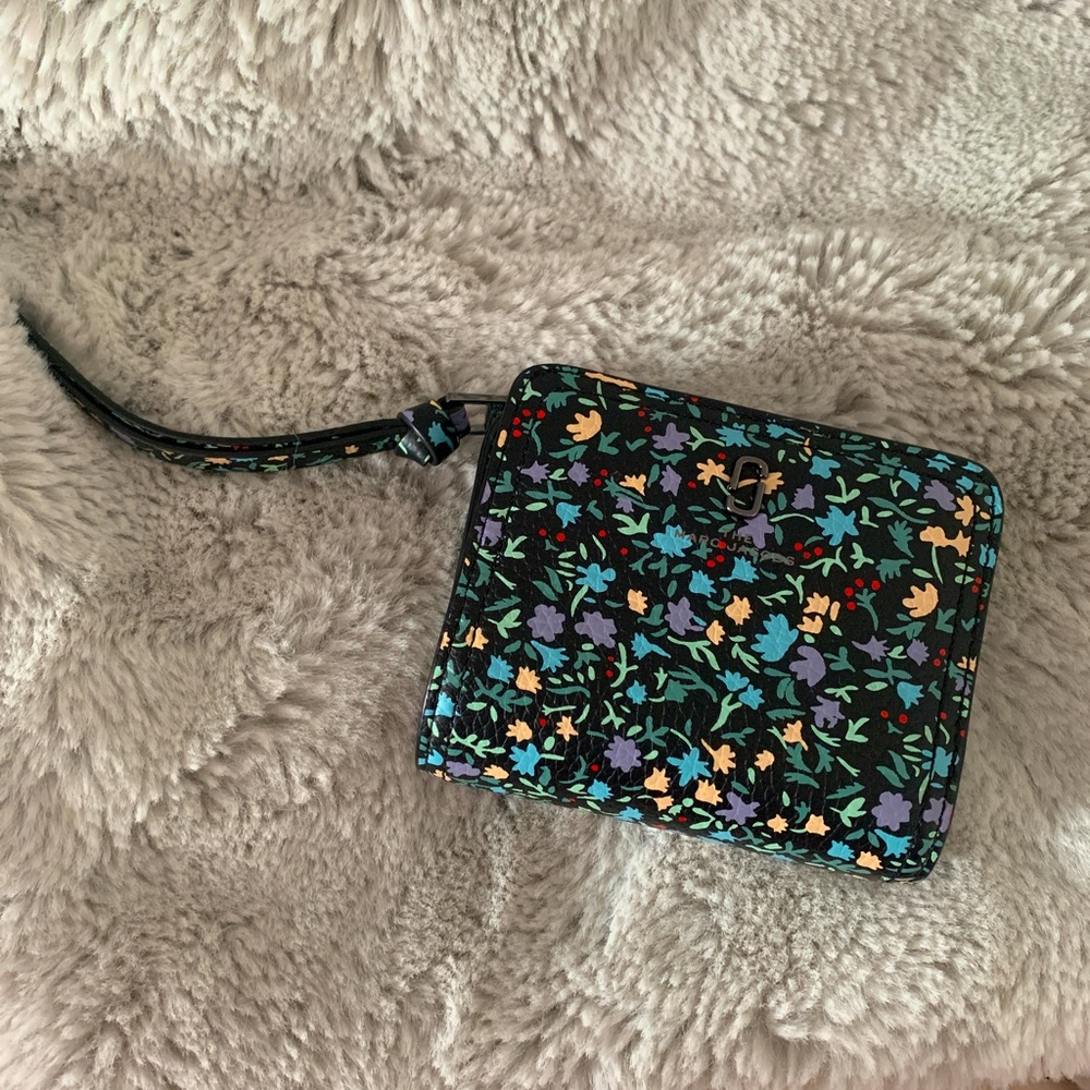 NWOT Marc Jacobs Wallet